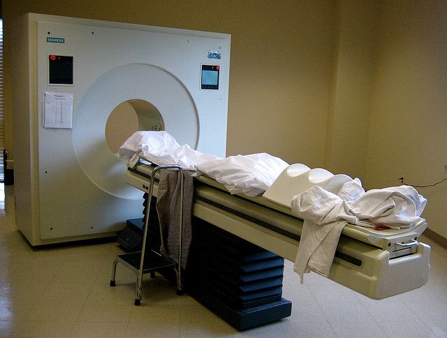 Vrei să cumperi un echipament medical informatic. Cum alegi?