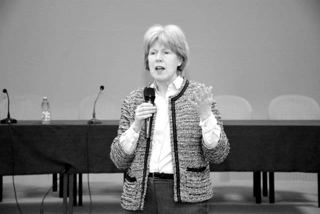 Follow-up: Antonia Tully - "Educația sexuală și sexualizarea copiilor. Situația în Marea Britanie" (Catedrala Sfântul Iosif, 2015.03.17)