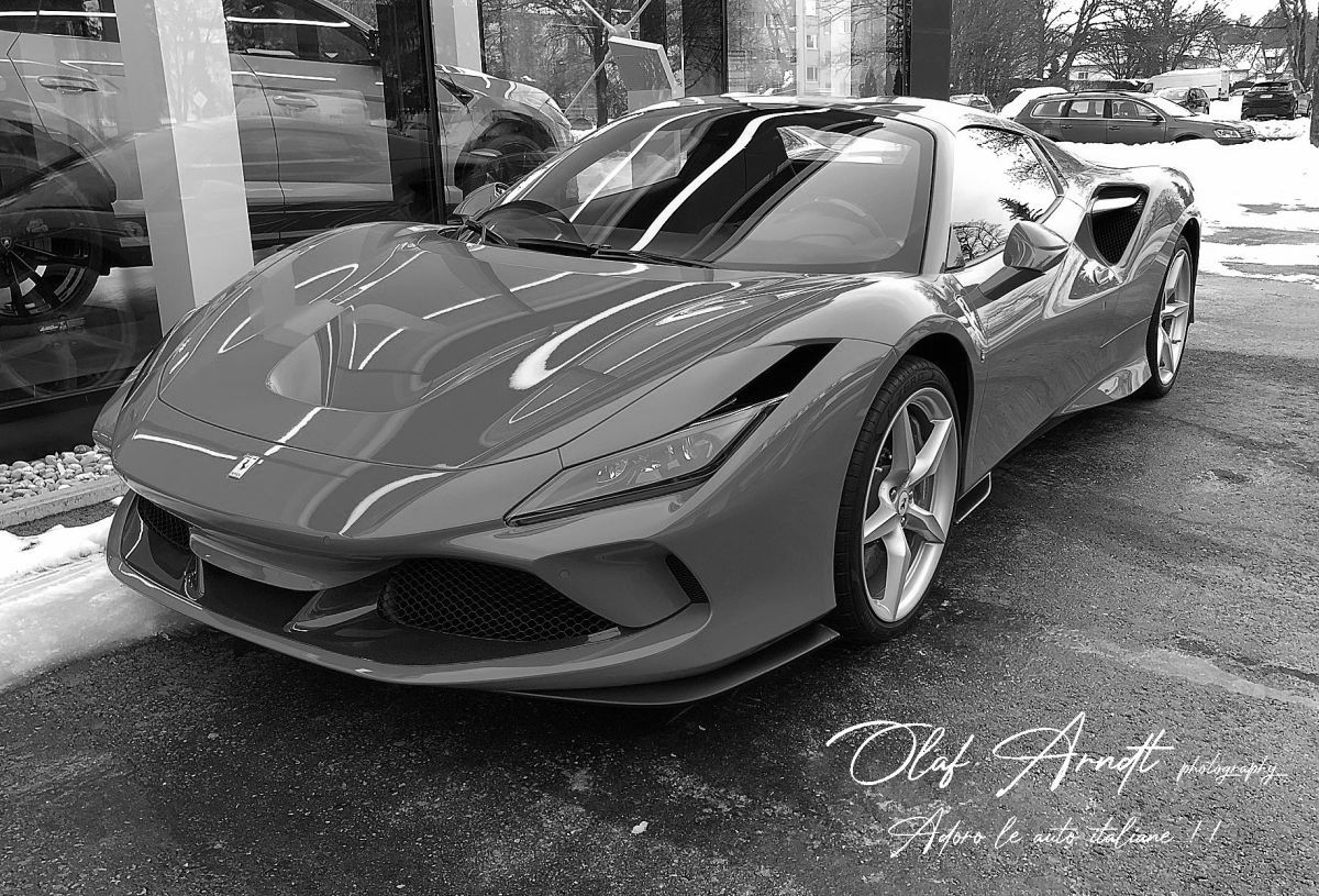 Olaf Arndt - Ferrari F8 Spider