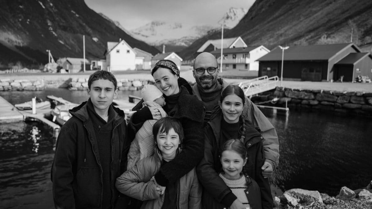 fjord cristian mungiu familie emotie film fericire iubire casatorie family marriage happiness