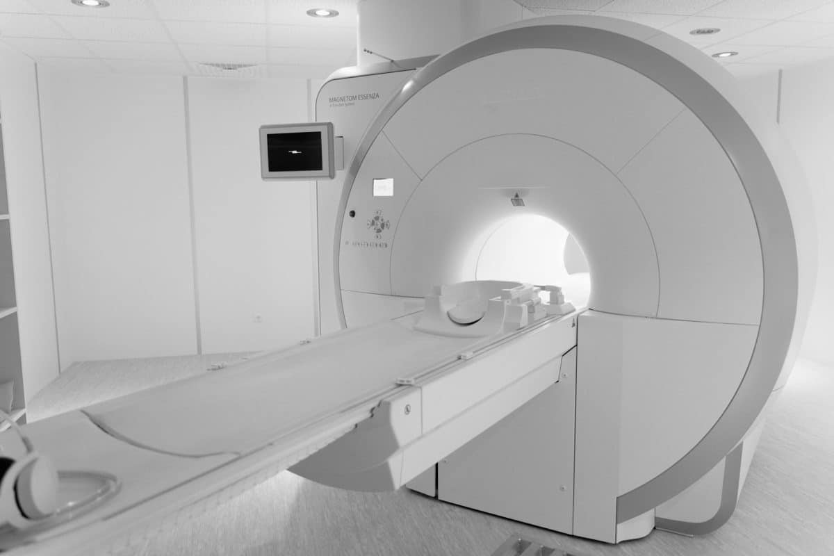 rmn procedură medicală medical medic spital medicină rmn cranio cerebral substanță de contrast